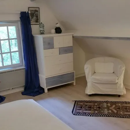 Maison De 2 Chambres Avec Terrasse A Lignerolles Lignerolles (Eure)