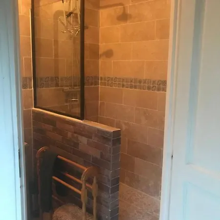 Maison De 2 Chambres Avec Terrasse A Lignerolles *