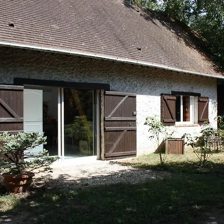 Maison De 2 Chambres Avec Terrasse A Lignerolles Lignerolles (Eure)