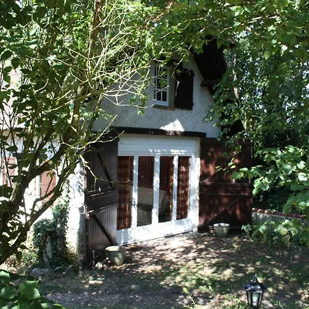 Maison De 2 Chambres Avec Terrasse A Lignerolles Holiday home